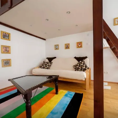 A57 Akacfa Budapeşte